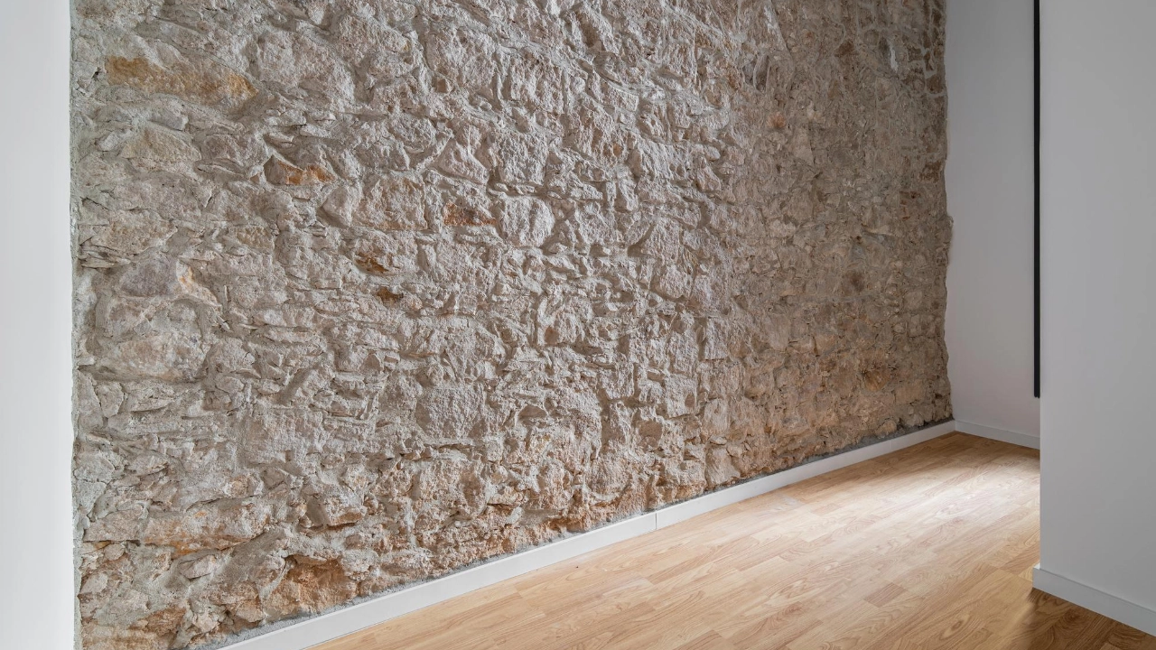 Isolation des murs en pierre calcaire