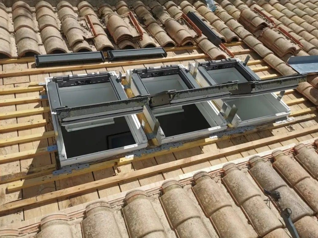 Rénovation - Pose de velux par un artisan couvreur